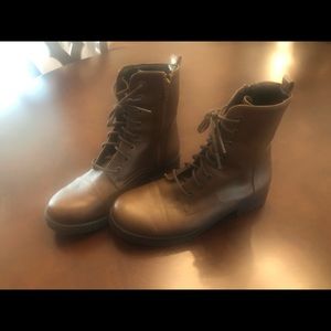 Midi-tall combat style boots- sz 7.5, brown